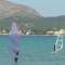 Surfing en la Cala Agulla