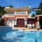 Wundersch�ne Aussicht, grosser Pool, luxuri�s