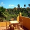 Mit sonniger Terrasse
