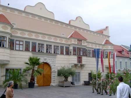 Rathaus von Eisenstadt im Burgenland