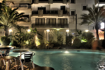 Bar Cocos Pool