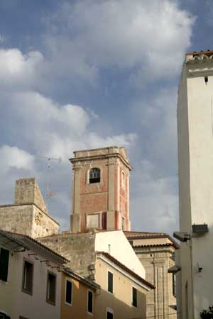 Kirchturm in Mahon