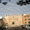 Kirchplatz in Mahon