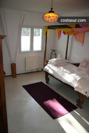 moderna-villa-en-el-cuarton-1-3-gallery						