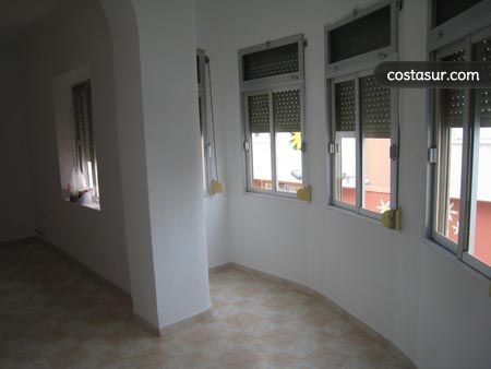 tc0175-2-2-gallery						